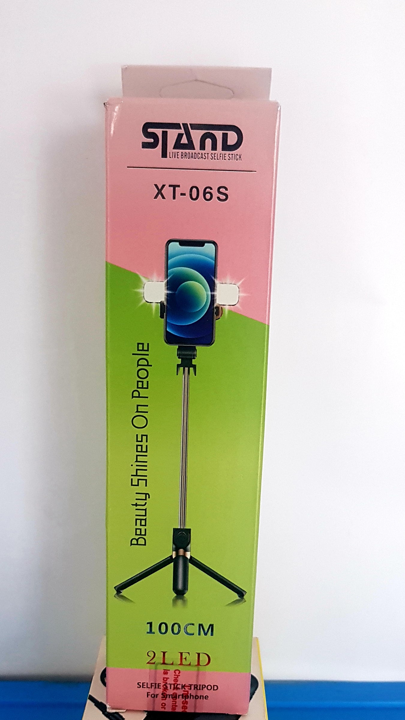 XT- 06S Flexible Selfie Stick Tripod Stand XT- Black